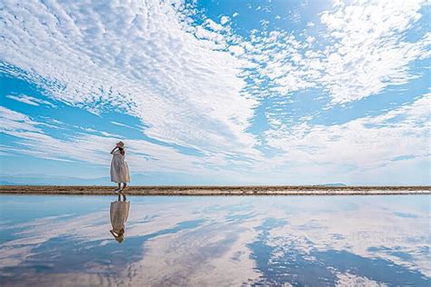 Gwは「日本のウユニ塩湖」へ香川・父母ケ浜で撮る映え映え鏡面写真／女子アナ横井弘海の「エンタメ時間」 ライブドアニュース