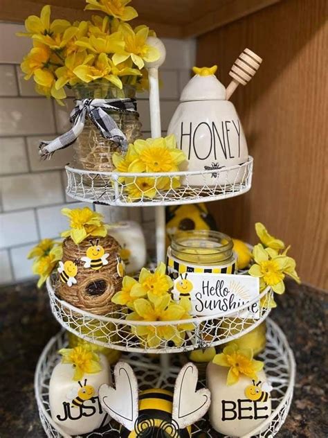 Fun Diy Crafts Decor Crafts Bee Crafts Bumble Bee Decorations Tree