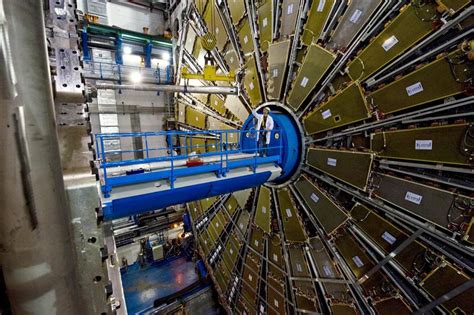 Cern Faces €250m Budget Cuts