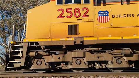 Railfanning Up 21 Nov 2022 Mt Vernon Ia Youtube