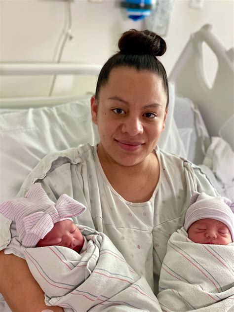 California Mom Gives Birth To 1 In 2 Million Twins 15 Minutes Apart