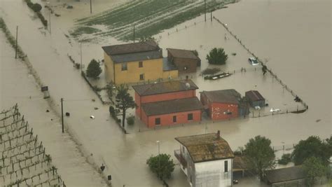 Maltempo In Emilia Romagna Due Morti Tra Ravenna E Bologna Toti