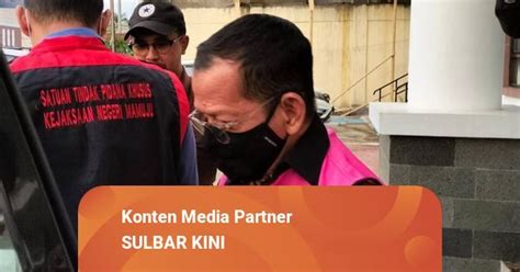 Terjerat Kasus Korupsi Rp 1 1 M Mantan Kadis Kehutanan Sulbar Langsung