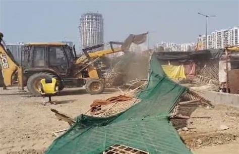 Noida Authority Runs Bulldozer On Illegal Construction On Land Worth Rs