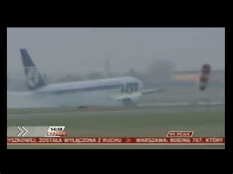 Boeing Emergency Landing Lot Warsaw Youtube