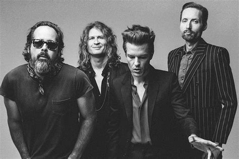 Foto Lirik Dan Chord Lagu Flesh And Bone The Killers