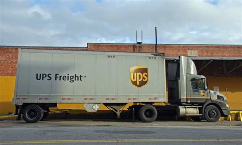 Ups Freight Volvo Tractor Pulling Ups Freight In Memphis So Cal