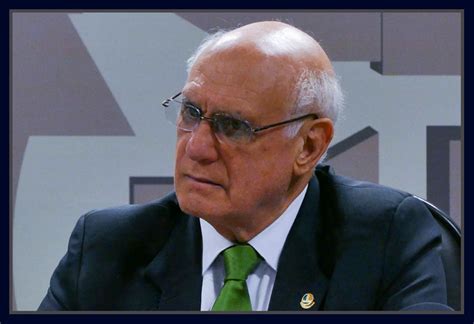 onyx  lasier dois gauchos sobem   alto clero os divergentes