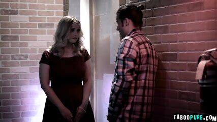 Big Boobs Codi Vore Fuck Hard By A Hooker Jay Romero