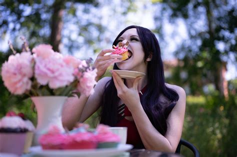 [Wardrobe Cosplay] Every Vampire Queen Deserves A Cupcake! 🧁🔪 : r ...