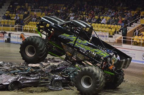 Grave Digger Monster Truck Wallpaper 54 Images