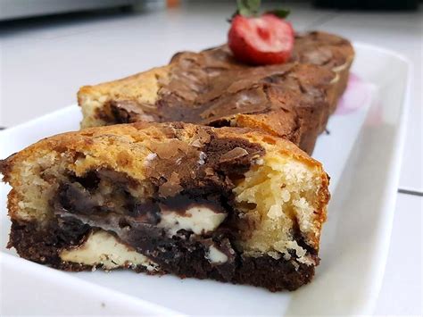 Recette de Brownie marbré aux deux chocolats et Kinder maxi