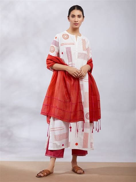 Buy White Pink Hand Block Printed Cotton Kurta With Dark Pink Embroidered Pants Set Of 2 Online