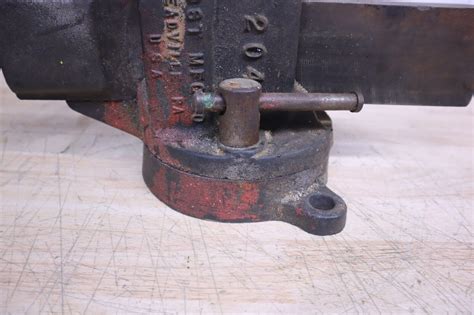 Nice Used Vintage Original Yost Mfg Co Model 204 Bench Vise W 4