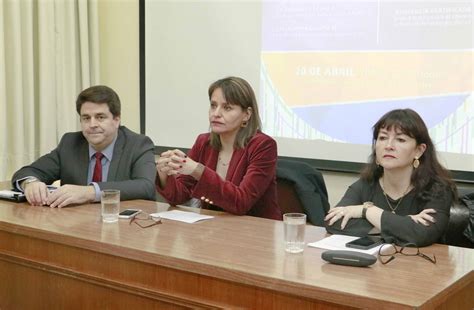 Ciencias Jurídicas y Sociales organizó seminario Derecho Internacional