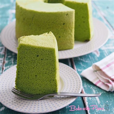 Pandan Chiffon Cake Bake With Paws