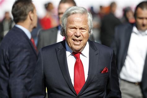 Patriots Owner Robert Kraft Apologizes Amid Prostitution Scandal