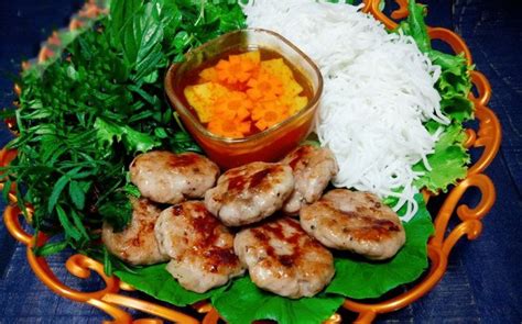 Cách làm bún chả | Bún chả, Nấu ăn, Bùn