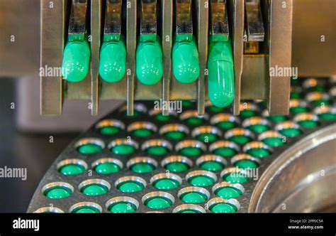 Green Capsule Medicine Pill Production Line Industrial Pharmaceutical