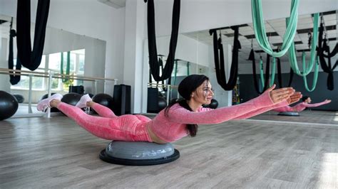 9 effective Bosu ball exercises to tone your core muscles 