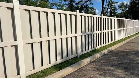 Shadow Box Fence - Good Neighbor Privacy