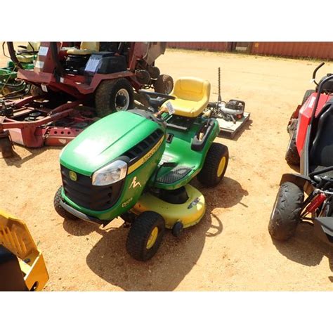 John Deere D105 Riding Lawn Mower