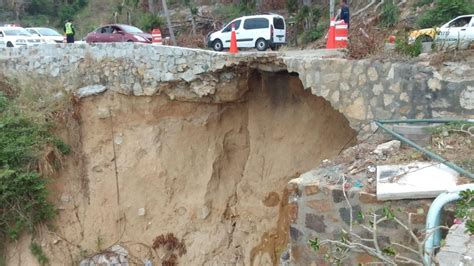 Video Se Abre Enorme Socav N En La Avenida Esc Nica De Acapulco Y