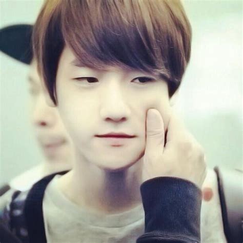 Baekhyuns Cheek Exo Photo 33551302 Fanpop