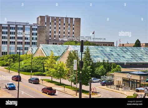 Fort Wayne downtown view of iconic Botanical Conservatory Stock Photo ...