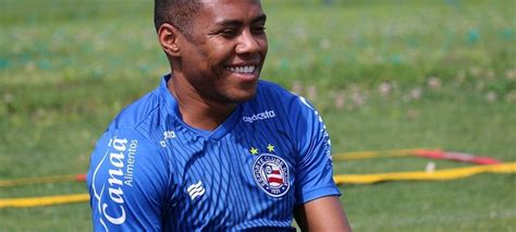 Bahia Rescinde Contrato Volante Elias Bahia No Ar