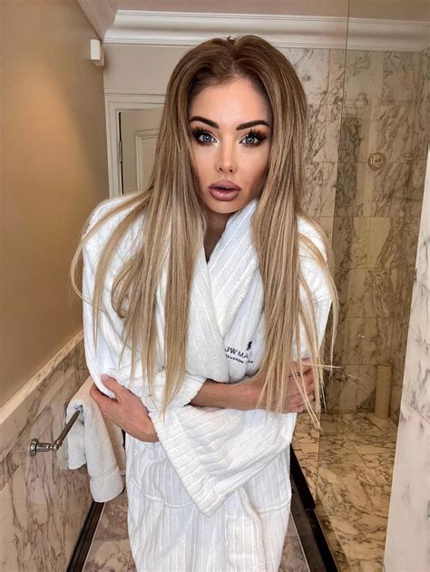 I Need Your Body To Warm Me Up Babe It S Really Cold Nudes Freshfromtheshower NUDE PICS ORG