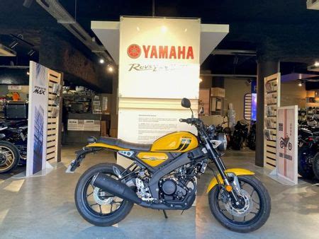 YAMAHA Yamaha Xsr 125 2022 125 Cm3 Moto Roadster 184 Km Jaune 92250 La