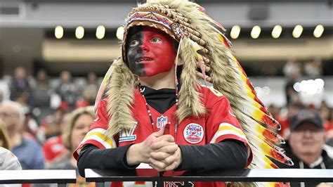 Parents of nine-year-old Kansas City Chiefs fan threaten to sue Deadspin and reporter who ...