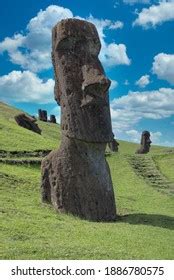 Moai Meaning Statue Rapa Nui Monolithic Stock Photo 1886780575 ...