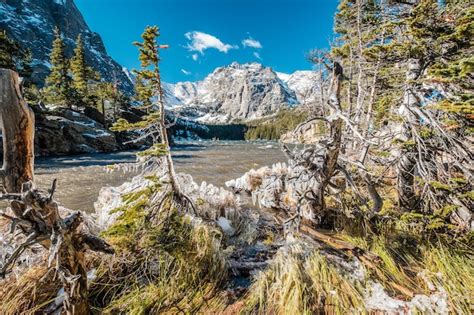 El lago loch montañas rocosas colorado ee uu Foto Premium