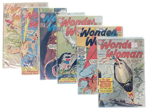 Lot - (6) Vintage DC Wonder Woman Comic Books