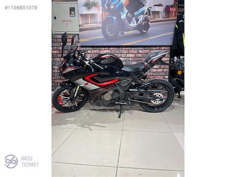 RKS SRK250 RS 2024 Model Naked Roadster Motor Motosiklet Mağazasından Sıfır 176 065 TL