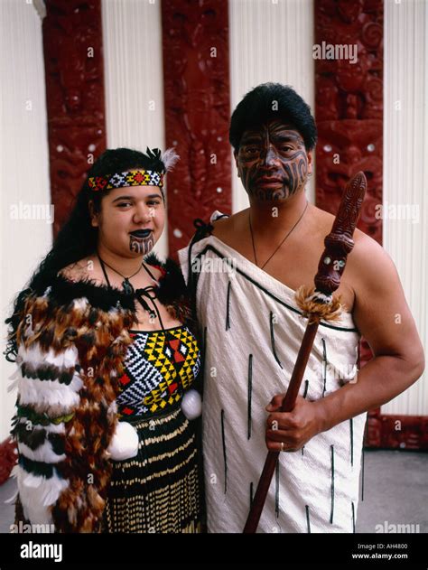 Maori Costume Woman Hi Res Stock Photography And Images Alamy