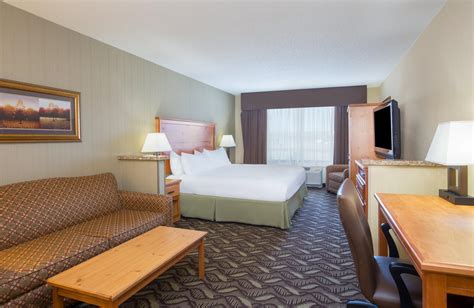 Holiday Inn Express Billings Hotel - Room Deals, Reviews & Photos ...