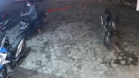 Aksi Pencurian Motor Di Tuban Terekam Kamera Cctv