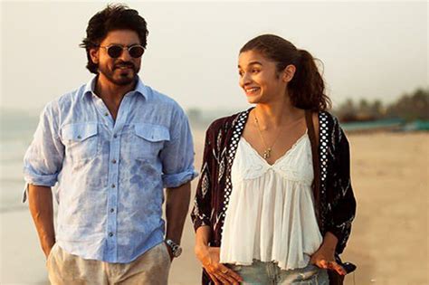 Dear Zindagis Dearest Outfits Check Out Alia Bhatts Best Looks The