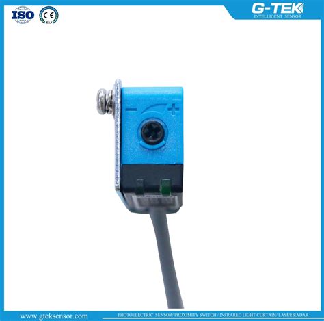 IP67 PF21b Diffuse Reflective Sensor Switch For Automated Assembly Line