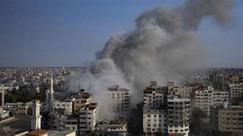 Israel amanece atacando a Hamás evacuando a sus residentes cerca de