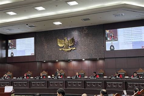 Foto Link Live Streaming Sidang Putusan Mk Soal Batas Usia Capres