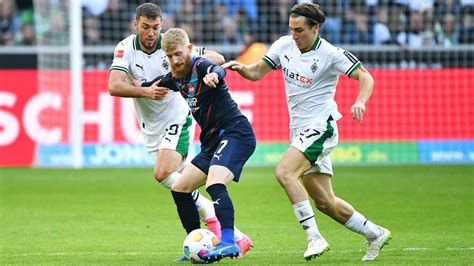 Erster Heimsieg der Saison Gladbach erkämpft sich drei Punkte