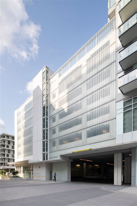 Markham Parking Structure Bendheim Channel Glass Project