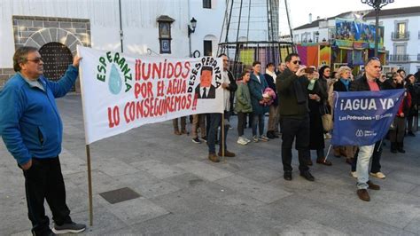 Los Miembros De La Plataforma Unidos Por El Agua En Huelga De Hambre