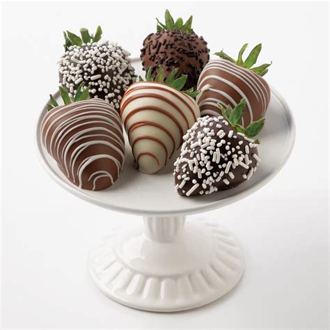 Chocolate Covered Strawberries | Hickory Farms