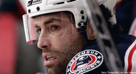 Peca retires after 13 seasons, 864 games