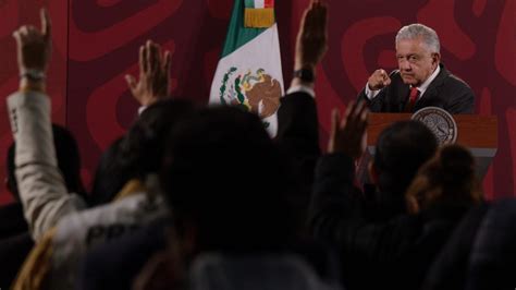 Filtran Datos De Más De 300 Periodistas Acreditados A Mañaneras De Amlo